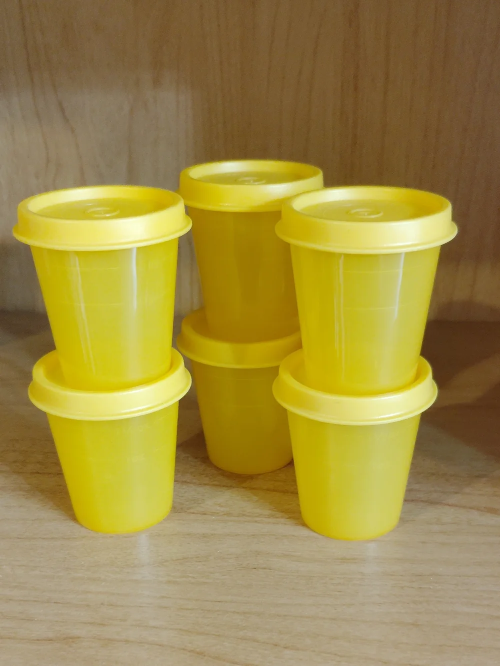 Tupperware Classic Sheer Midgets 2 oz. Minis 6 PC SET Tupper Jell-O Shot Glasses